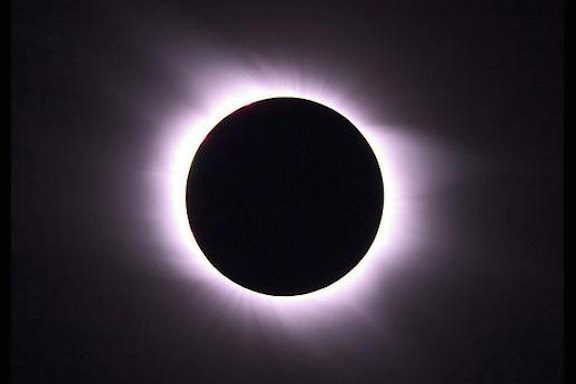 265510main_aug1totality1_full_full