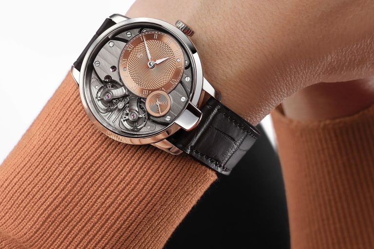 Armin Strom Pure Resonance Salmon Special Edition watch. Armin Strom Pure Resonance Salmon Special Edition watch.