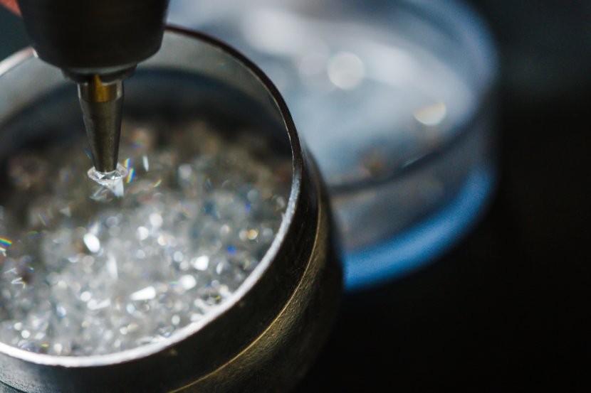 Breitling, Lab-grown diamonds 