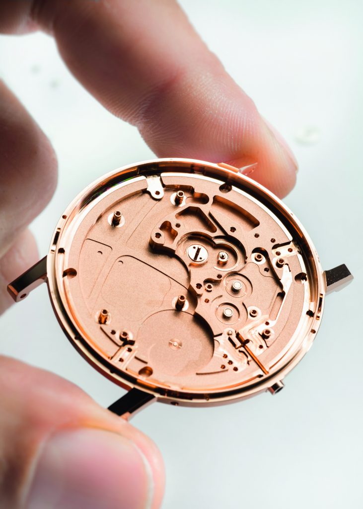The case and movement of the Piaget Altiplano Ultimate Automatic watch measures 4.30mm in thickness.