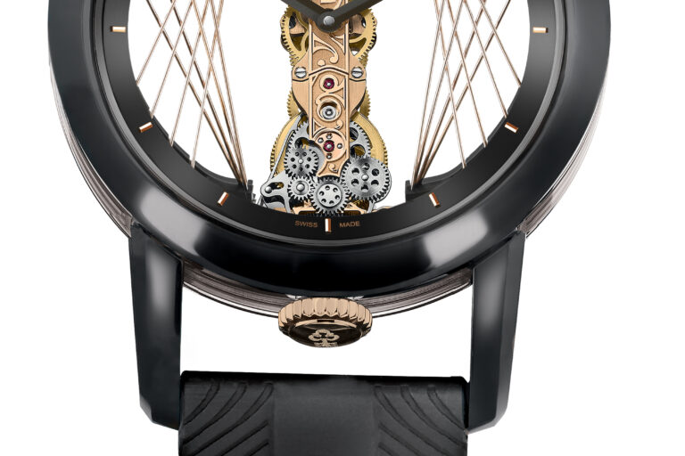 HyperFocal: 0 Corum Golden Bridge
