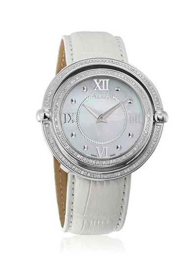 The new collection from ALOR Swiss Watches features many top-quality details such as mother-of-pearl dials and diamonds. 
