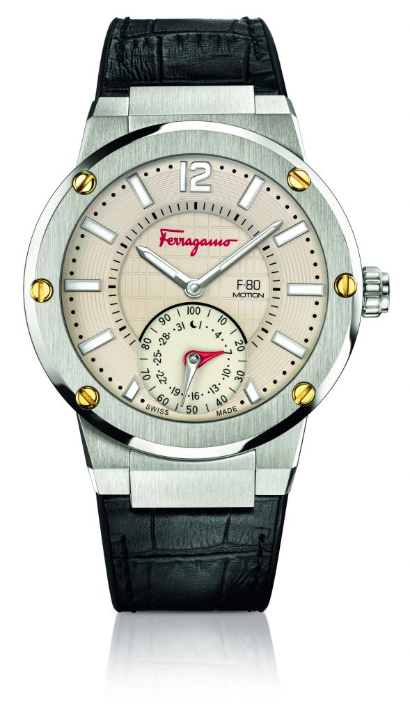 The Ferragamo F-80 Motion smart watch has the ability to synchronize with the MMT 365 app, an application available on IOS and Android devices.