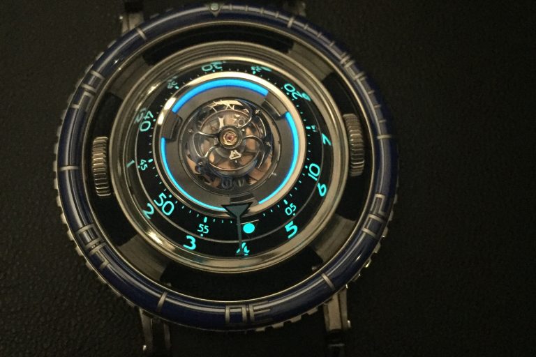 The MB&F HM7 Aquapod glows blue from within. The MB&F HM7 Aquapod glows blue from within.