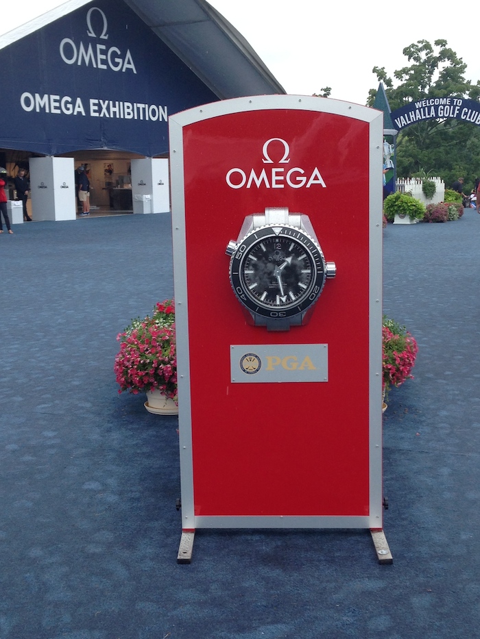 Omega clocks were strategically positioned around the course. 
