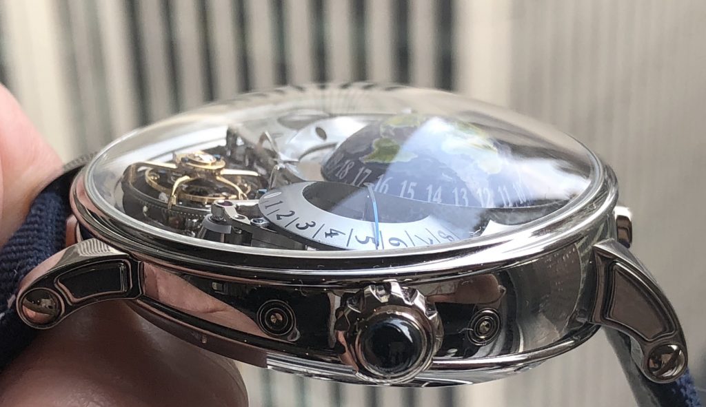 The case of the Bovet Recital 22 Grand Recital 9-day Flying Tourbillon Tellurium-Orrery and Retrograde Perpetual Calendar is shaped like a writing box. 