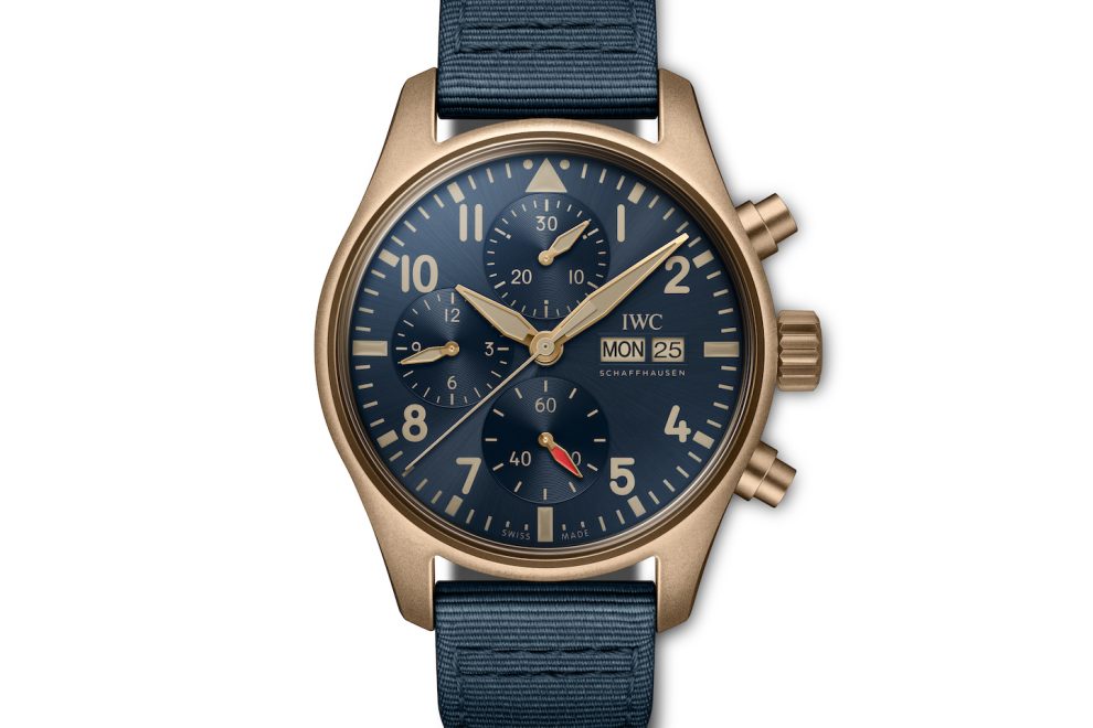 IW388109_Front IWC Pilot’s Watch Chronograph 41 in bronze