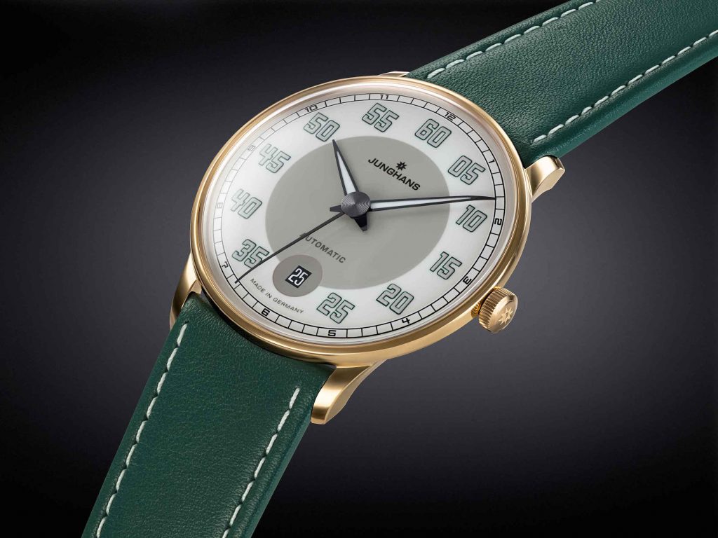 The green Jungians Meister Driver Automatic watch is inspired by British Racing Green. 