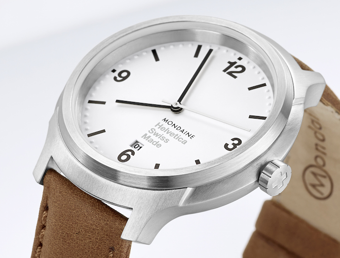 Mondaine Helvetica offers clean, crisp design based on the iconic type face. 