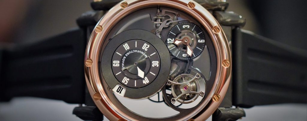 Manufacture Royale ADN in rose gold and forged carbon (Photo: courtesy of our friends at Monochrome-Watches)