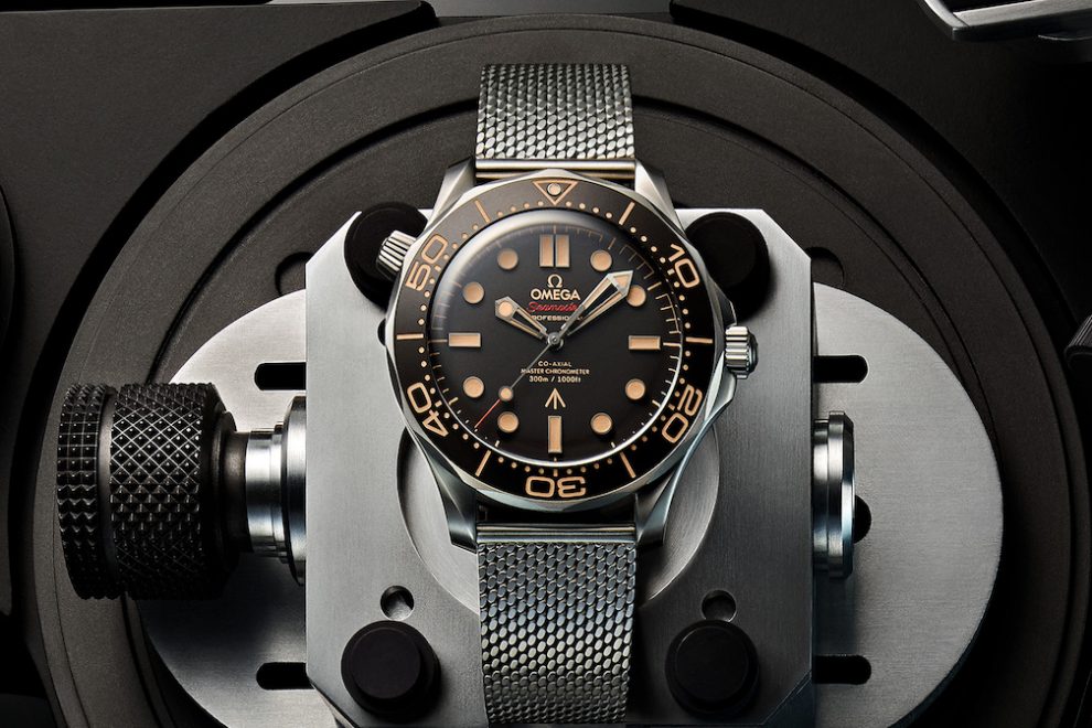 OMEGA_210.90.42.20.01.001_amb_01_LOW omega Seamaster