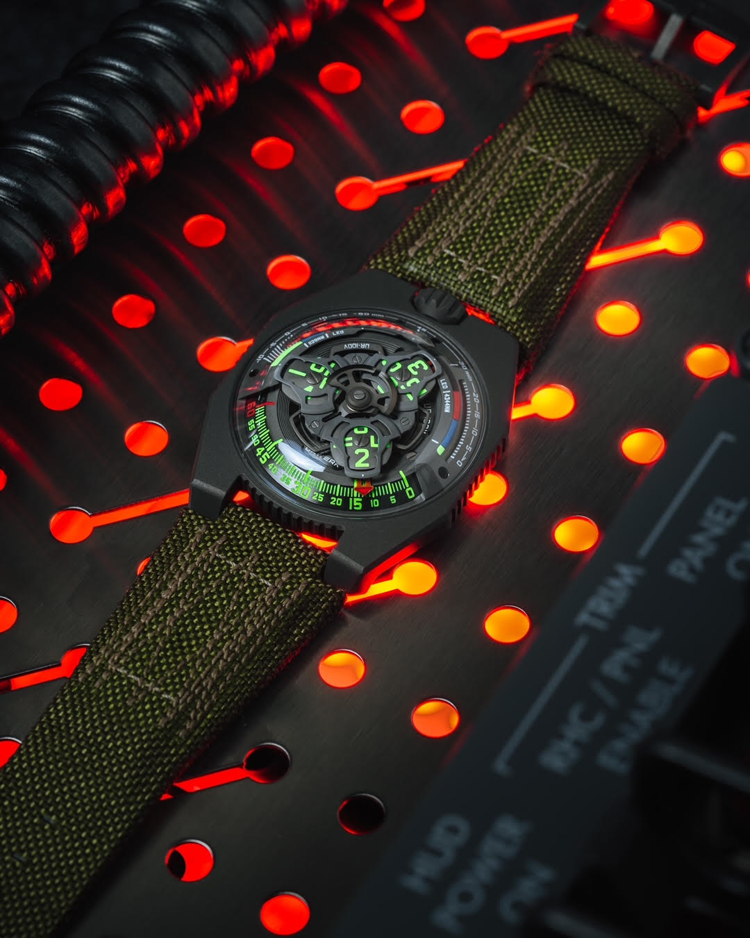 URWERK UR-100V P.02 collector’s  watch