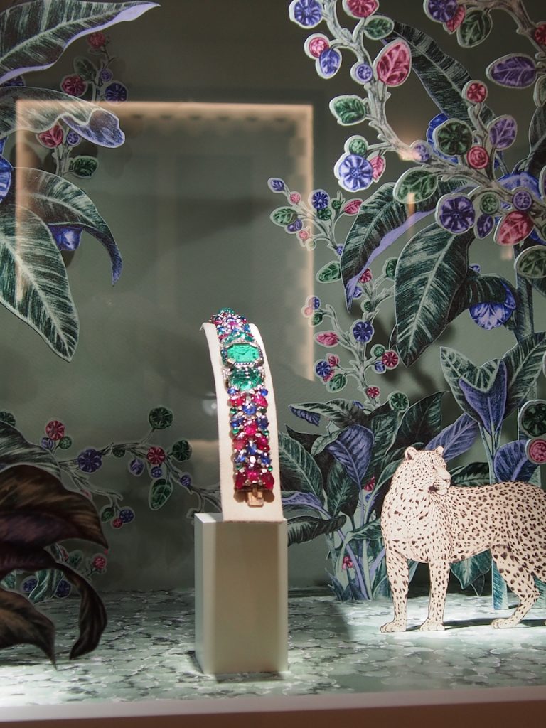 Cartier's windows at last year's SIHH embraces both the Tutti Frutti Art Deco theme and the Panthere theme. 