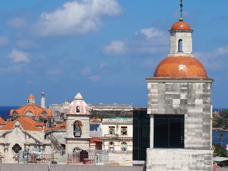 Atop the Ambos Hotel where Hemingway had a room in Old Havana, you can see the rooftops across the city. (Photo: R.Naas) 
