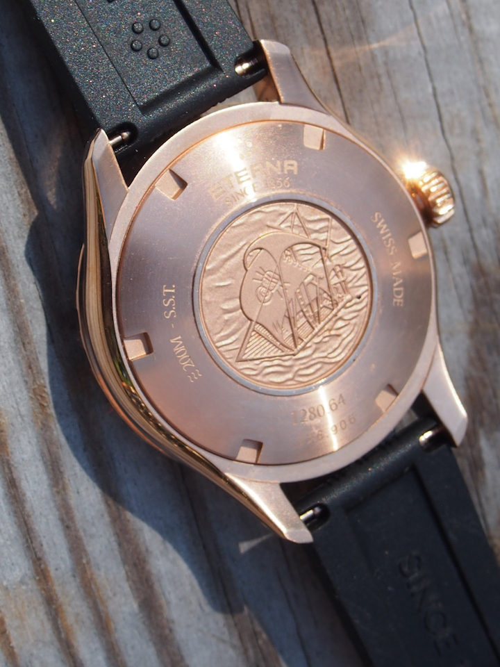 The caseback is engraved with the KonTiki raft image.
