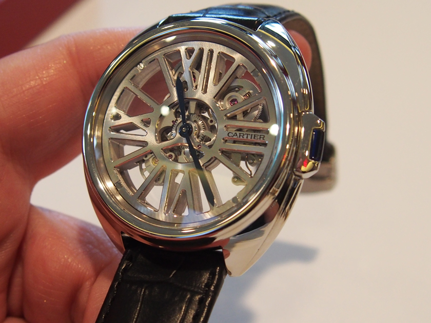  The new 2016 Cle' de Cartier houses an all-new automatic skeletonized movement (photo: R. Naas)