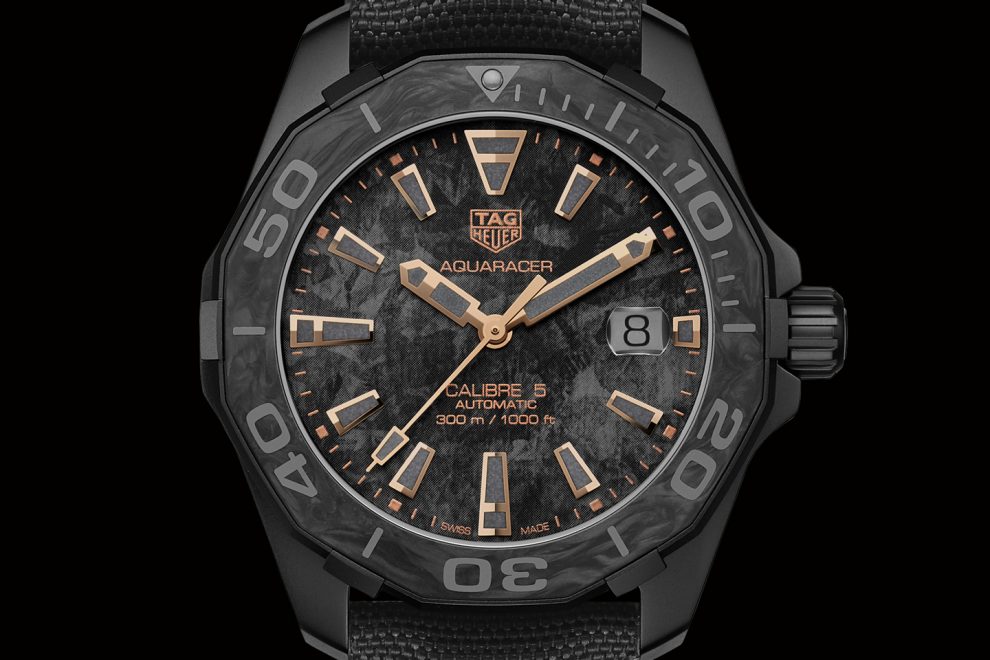 TAGHeuer Aquaracer Carbon_WBD218A.FC6445_2018 (2) TAG Heuer Aquaracer Carbon