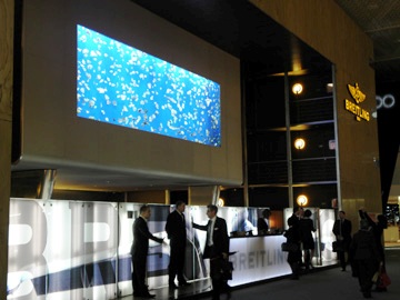 While in a different location, Breitling nonetheless brought along its huge aquarium.