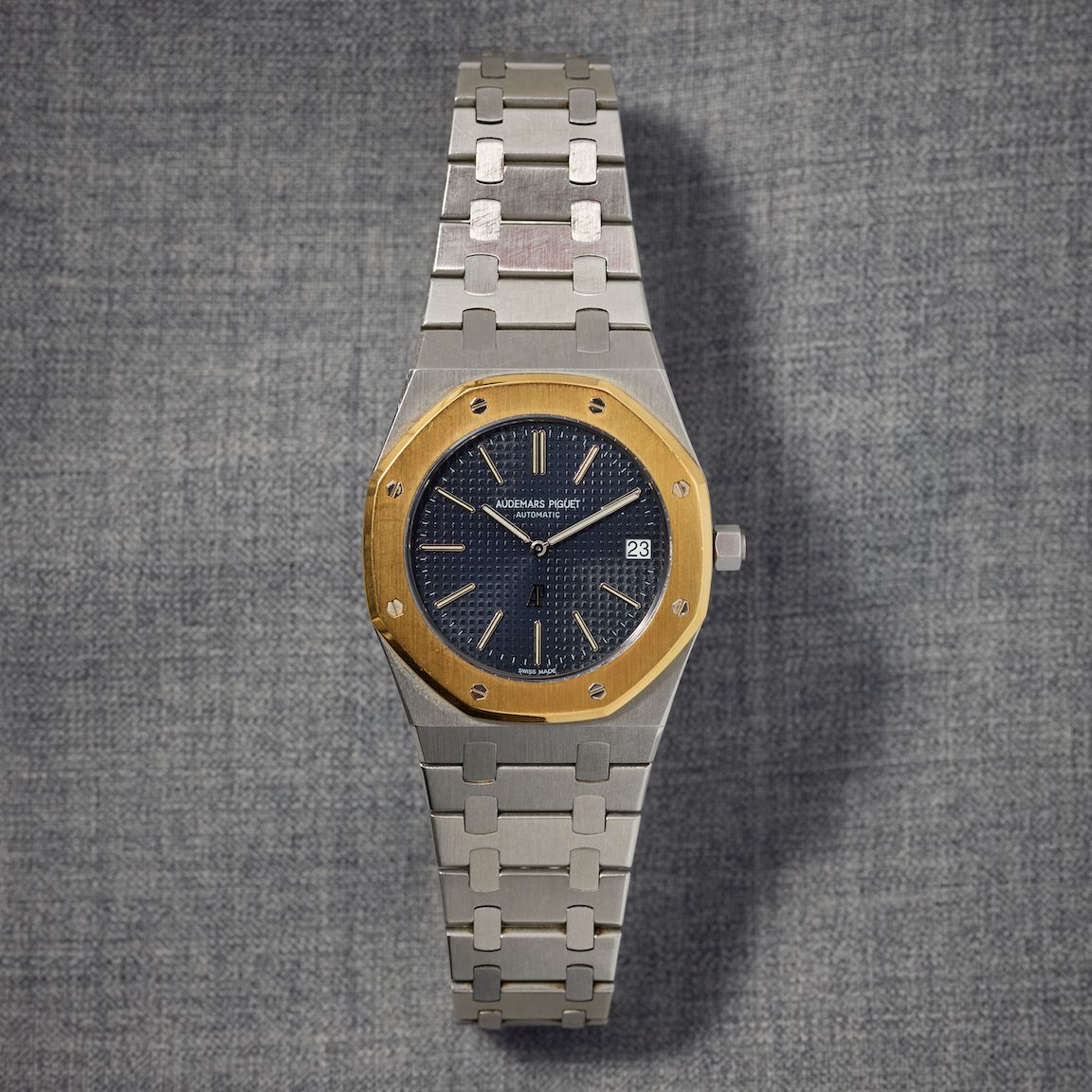 Genta’s personal Royal Oak, in yellow gold and stainless steel (Geneva sale, May 2022) 