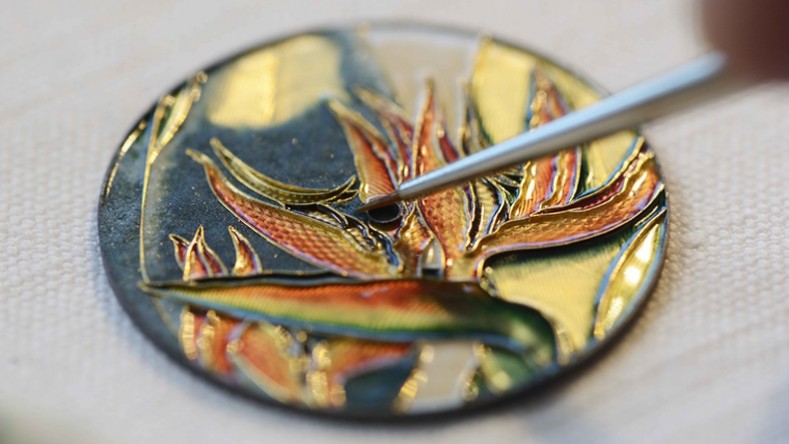 hand enameling is one of the stronger Metiers d'Arts techniques. 