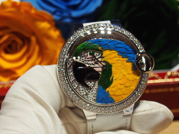 2014 SIHH: Cartier unveils its artistic dial made with rose petals 