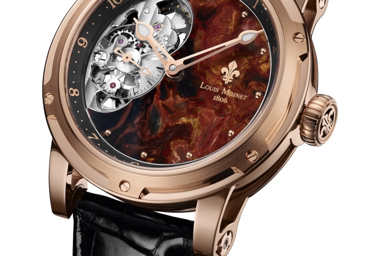 In typical Louis Moinet style, the dials of the new Moscow boutique pieces are made of rare minerals.